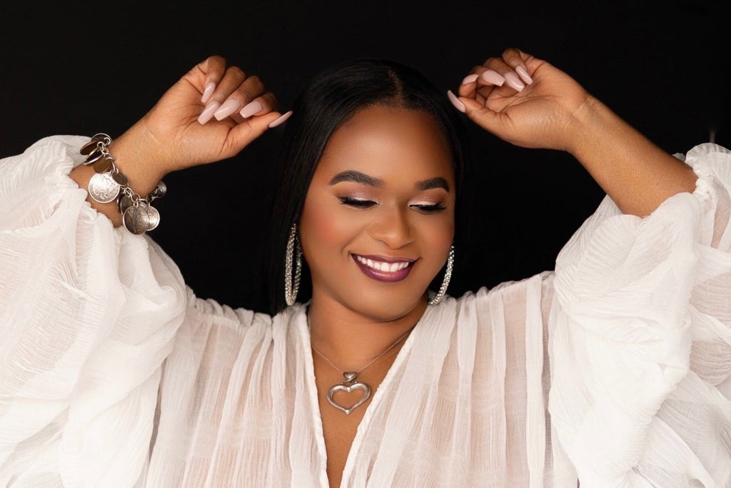 Jazz Tribute by Tygressa Jones Singing Natalie Cole 