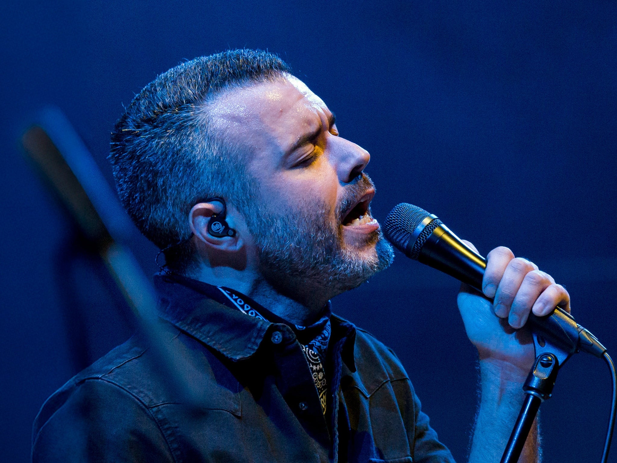 Classic Albums Live performs CCR: Chronicle, Vol. 1