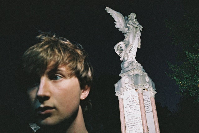 Presales to dove ellis: members use these when buying pre-sale tickets