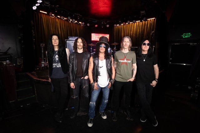 Slash feat. Myles Kennedy & The Conspirators