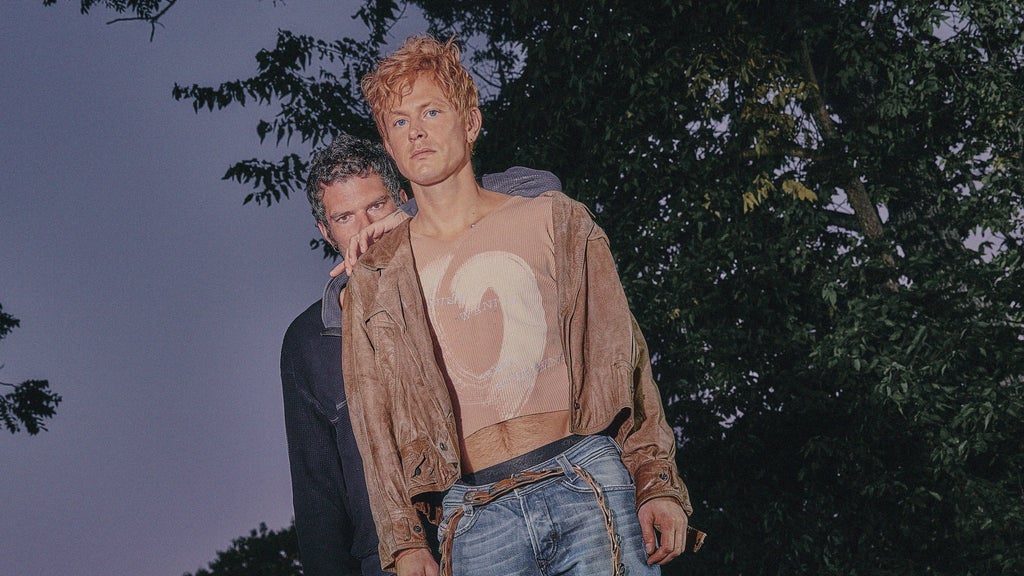 Perfume Genius (duo)