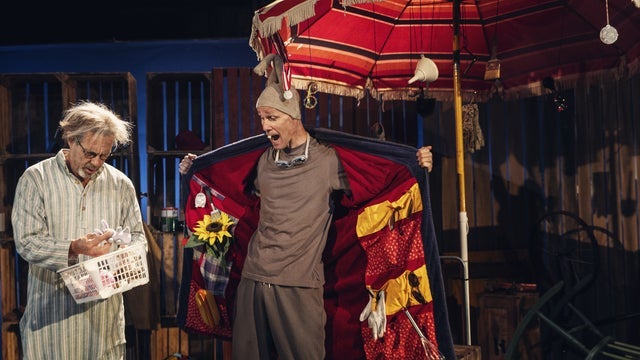 SÖNDAGSSCEN: Hattjakten med Teater Sagohuset