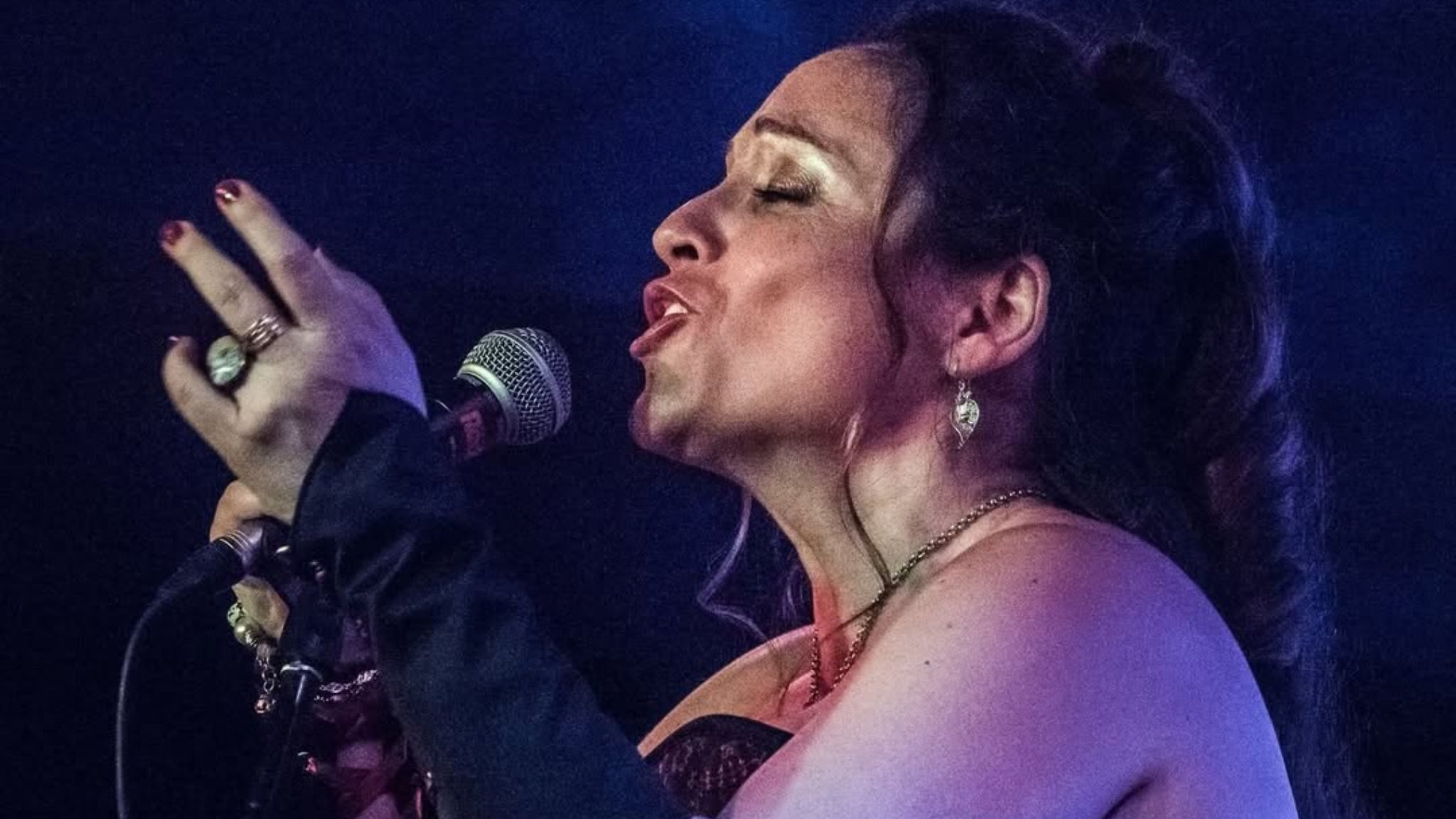 O Som Do Fado – La Fadista Marta Raposo – Voyage au coeur du Portugal at Le Balcon – Montreal, Canada