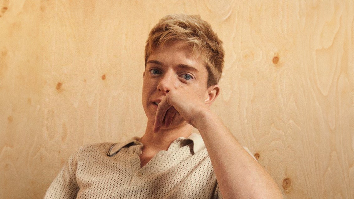 Photo of Mae Martin: The Possum