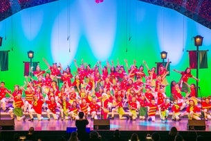 Youth Singers of Calgary - Santa's Holiday Sleighlist