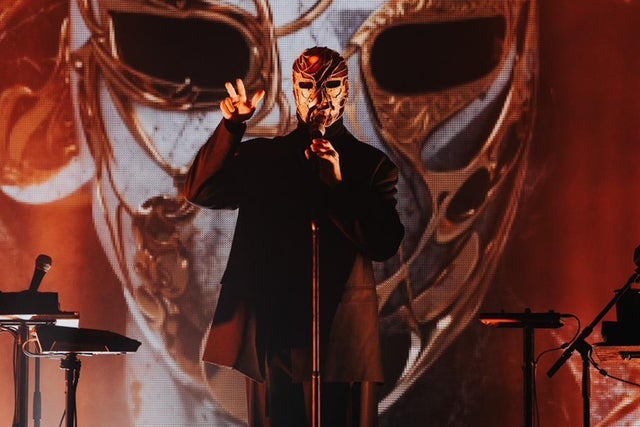 Presales to mr tout le monde "mirage" album tour: members use these when buying pre-sale tickets