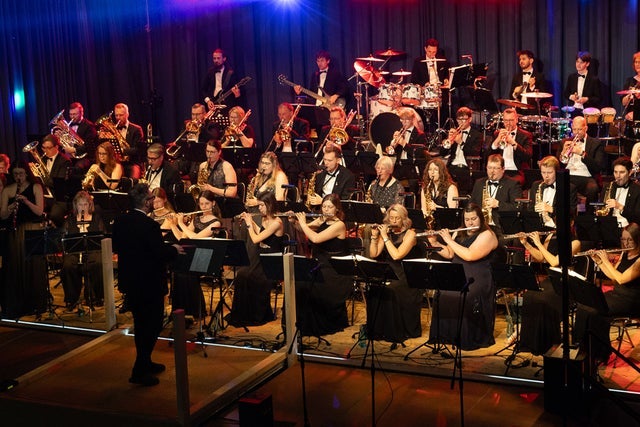 Presales to niedersachsen sound orchester: members use these when buying pre-sale tickets