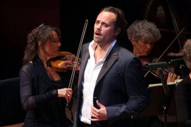 Music from Carmen and Roméo and Juliet