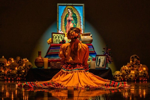 Presales to oakland ballet: luna mexicana: members use these when buying pre-sale tickets
