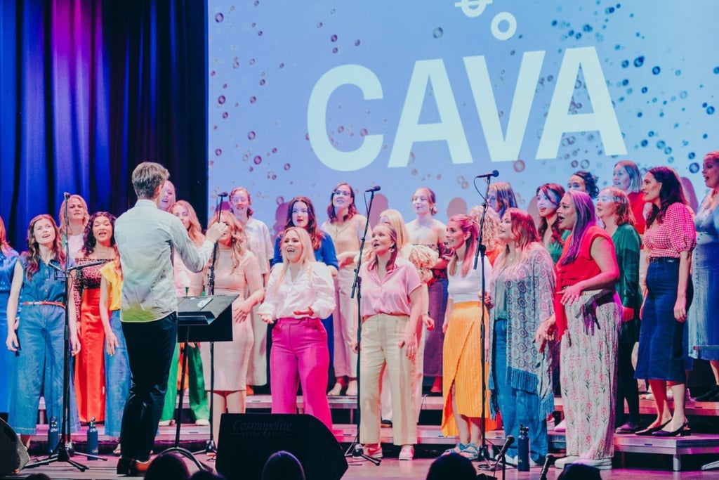 Sommerkonsert med popkoret Cava