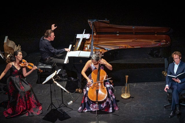 Ticket Reselling S&Oslash;REN S&AElig;TTER MED TRIO CON BRIO - En digters bazar af H.C. Andersen