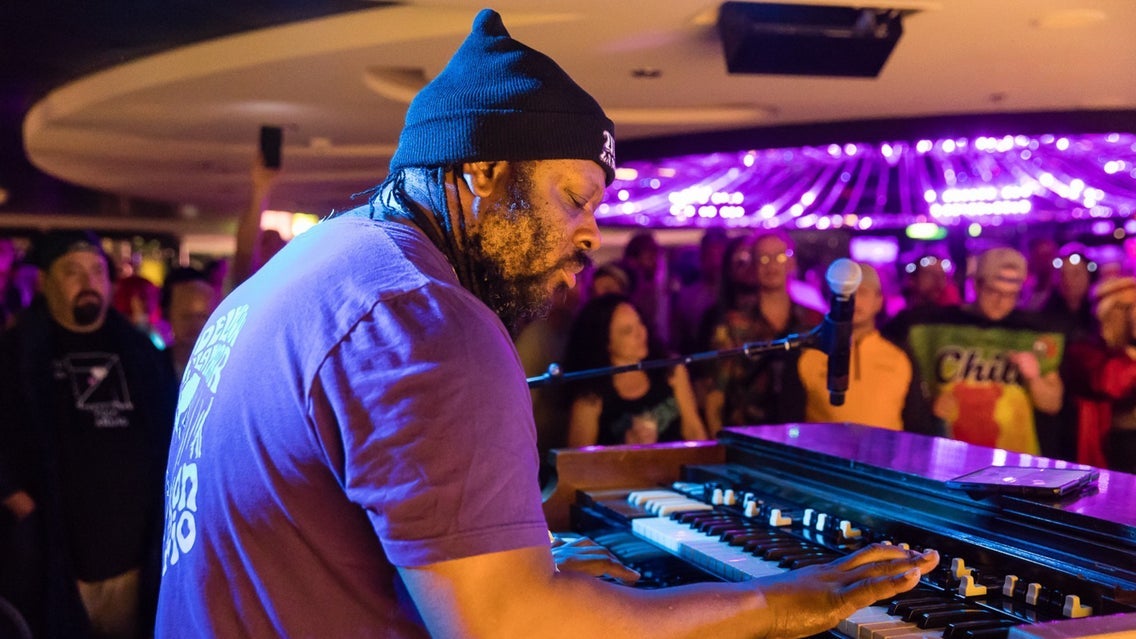 Delvon Lamarr Organ Trio