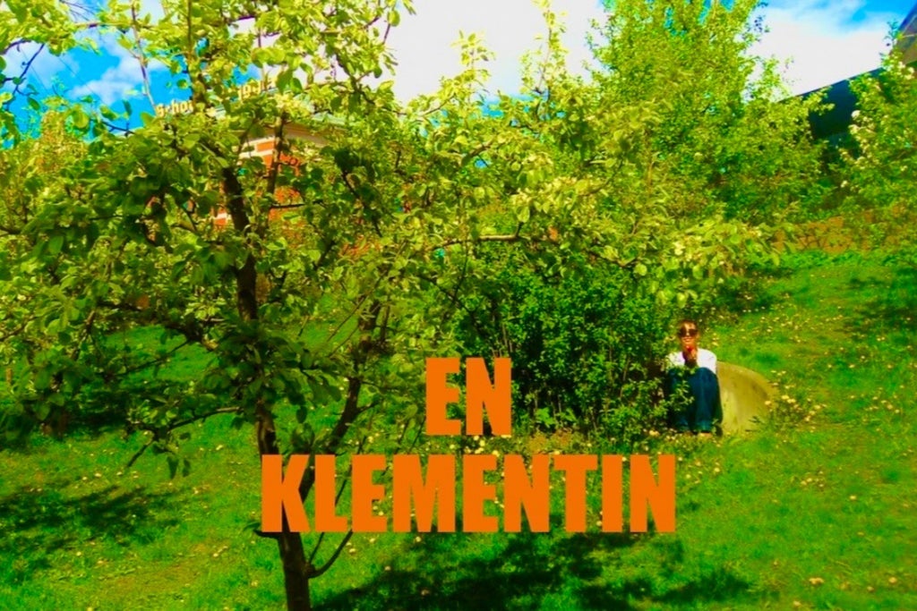 Janne og Tobias: En klementin