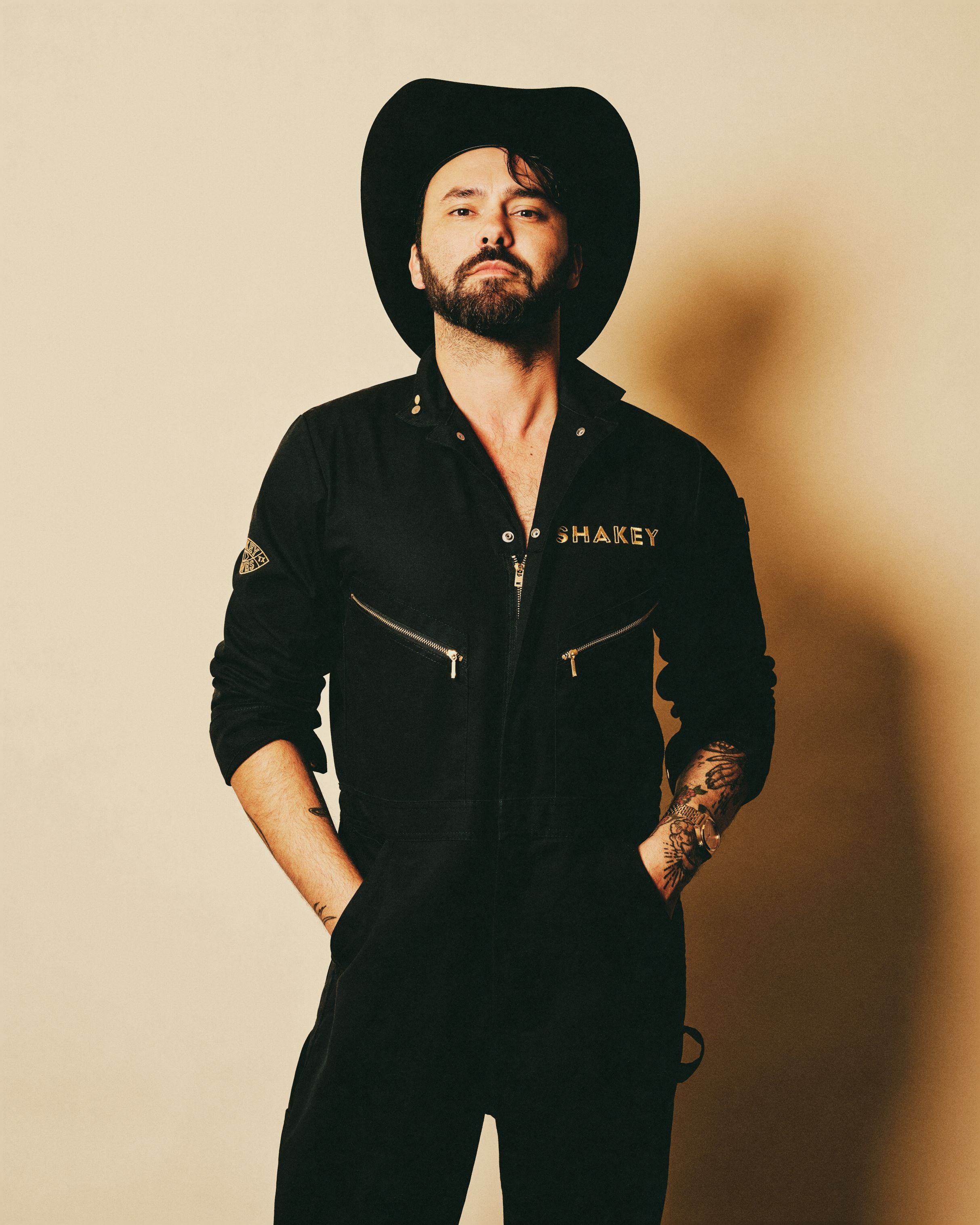 Shakey Graves: And The War Came – 10th Anniversary Tour at Roxian Theatre – Mc Kees Rocks, PA