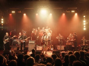 Bilde for arrangement Sunturns: 15 år med indie-jul