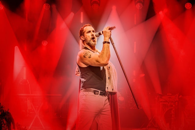 Presales to queen l'hommage royal avec yvan pedneault: members use these when buying pre-sale tickets