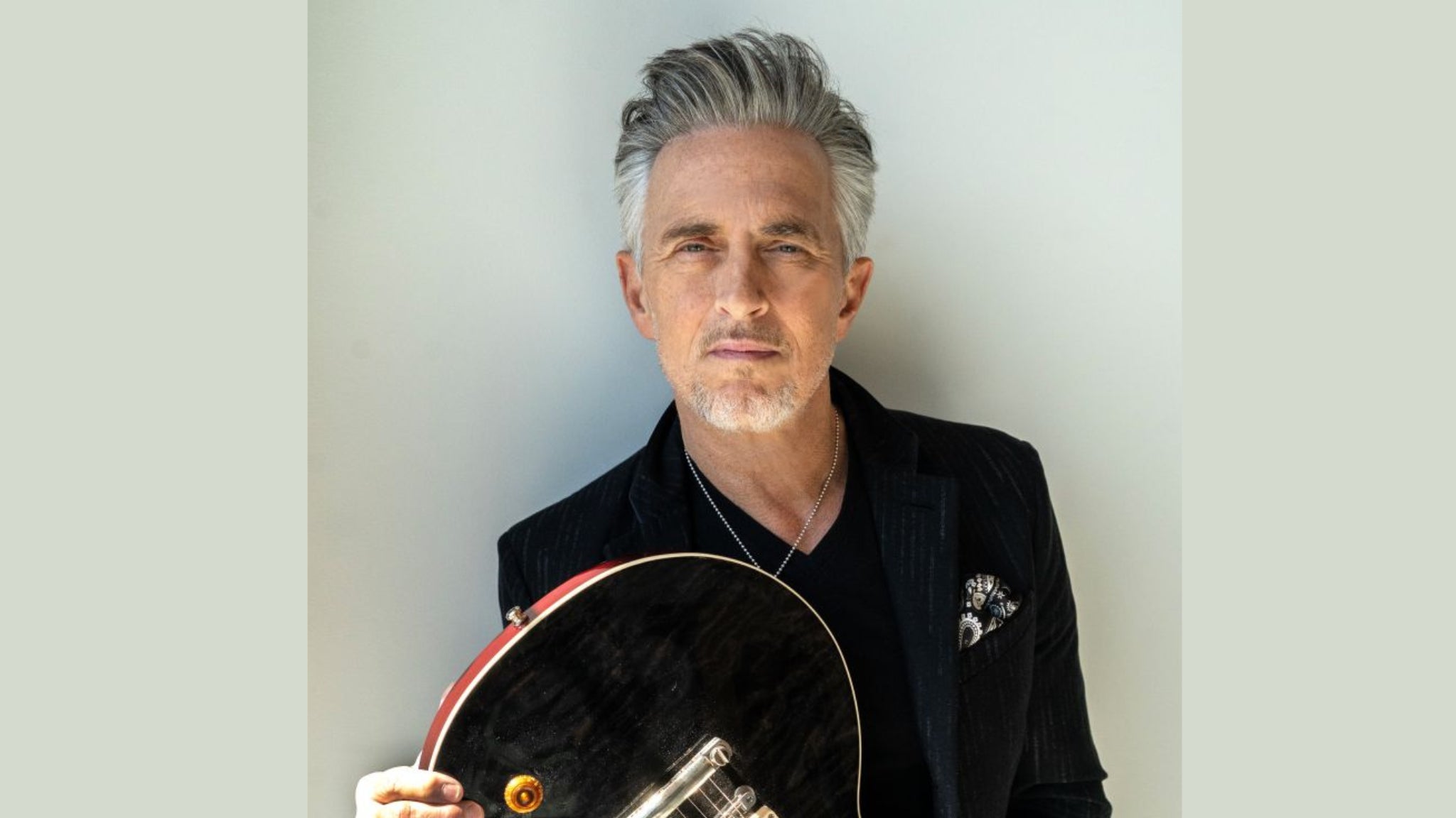 Colin James med Band