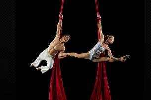 North Carolina Symphony - Cirque Holiday Pops