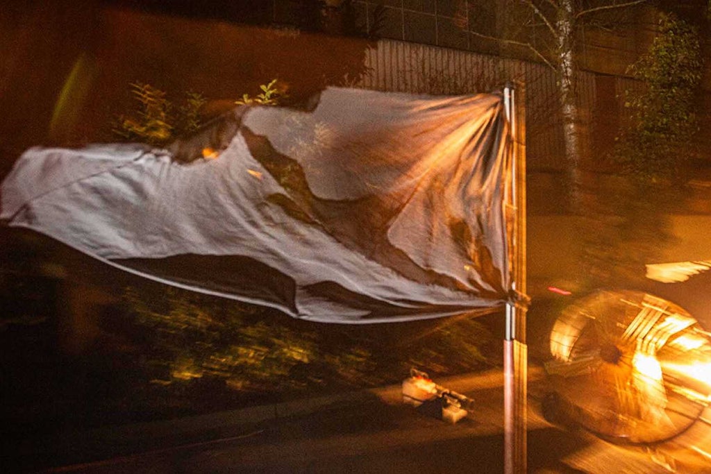 Aldebs / Al Hakim / Caruso / Zünd: raising flags in Switzerland