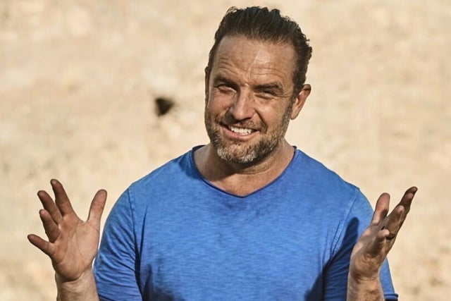 Ticket Reselling T.J. Lavin Stories and More at Jimmy Kimmel's Comedy Club