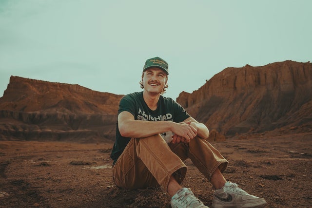 Presales to owen riegling: in the feeling tour: members use these when buying pre-sale tickets