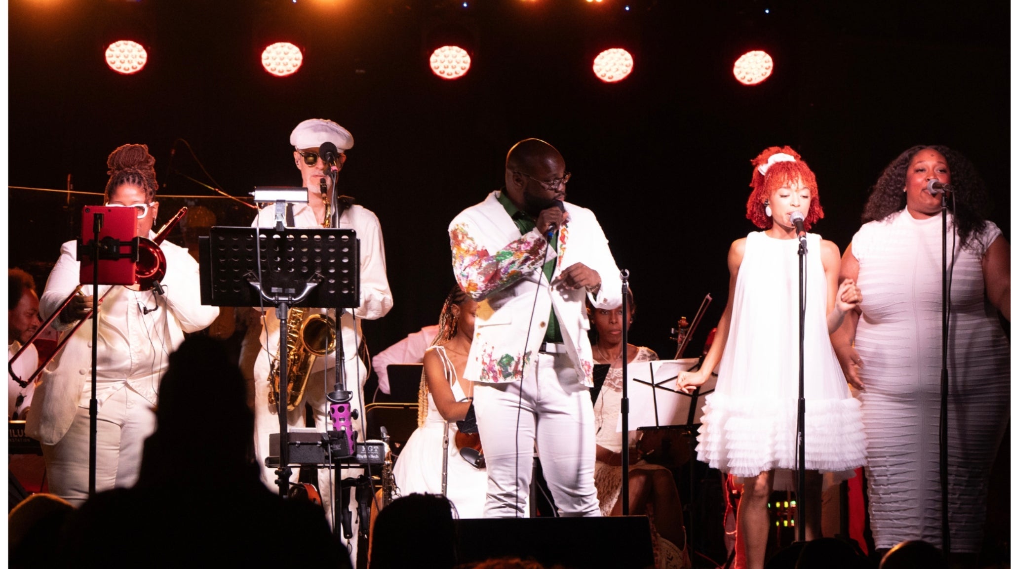 HeART Museum: A Jazz Gallery w/ Travis Hall at Vinyl