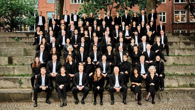 Von Heldinnen und Helden in Die Glocke (Großer Saal), Bremen 28/08/2025