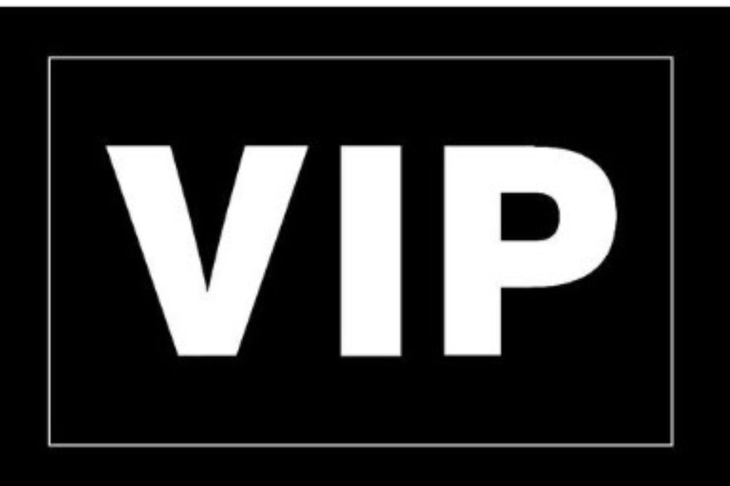Ethan Regan: VIP Pre-Show Hang and Performance (NOT A Concert Ticket)