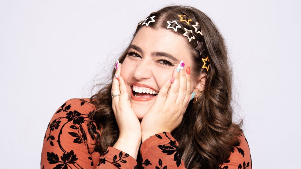 Erin Cholakian