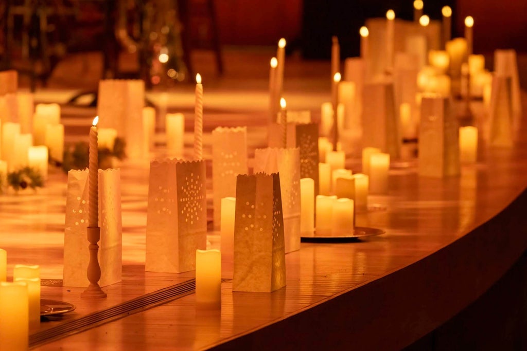 North Carolina Symphony - A Candlelight Christmas