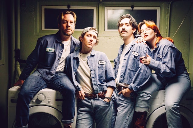 Glitterfox presales in Columbia