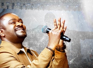 Pastor Mike Kalambay — Soul in Chorus at L'Olympia