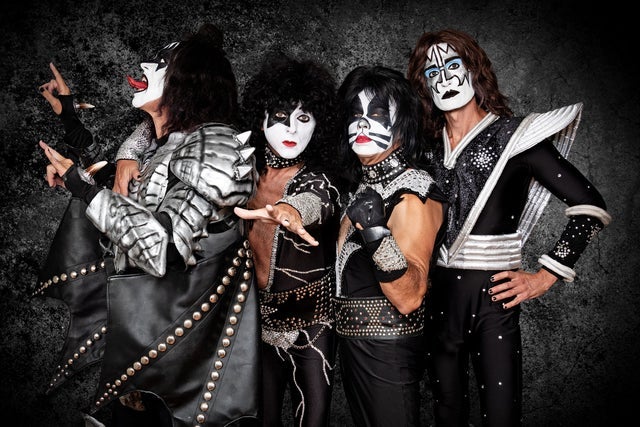 Presales to kiss america: members use these when buying pre-sale tickets