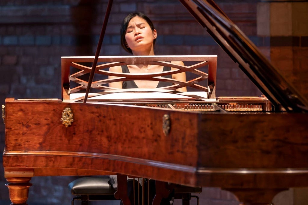 Charlotte Tang, FORTEPIANO