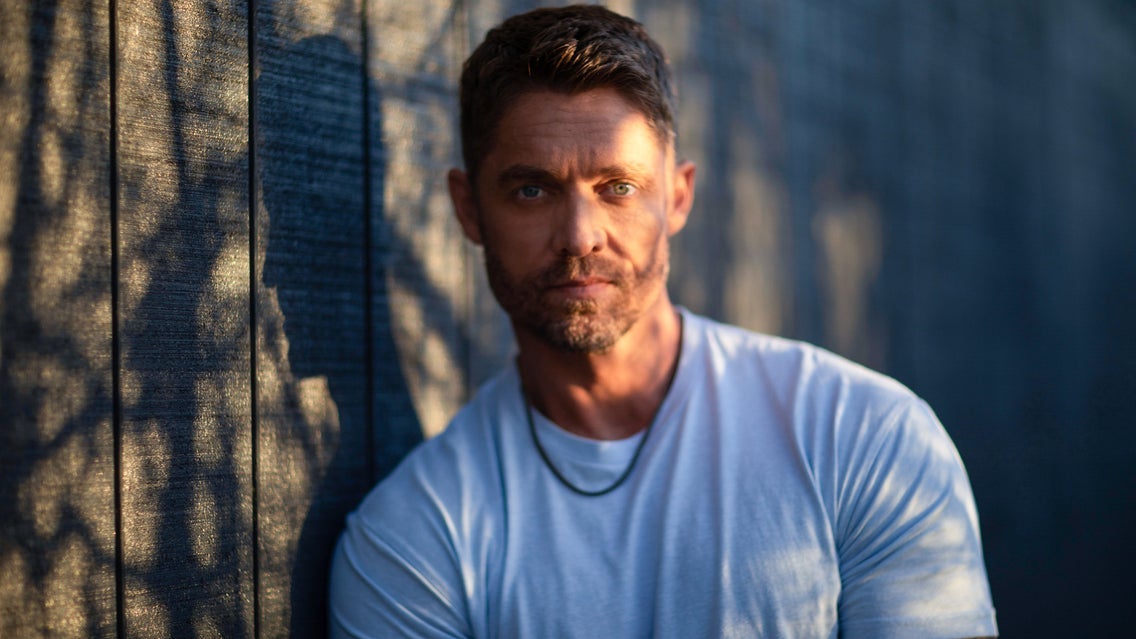 Photo of Brett Young: 2.0 Tour