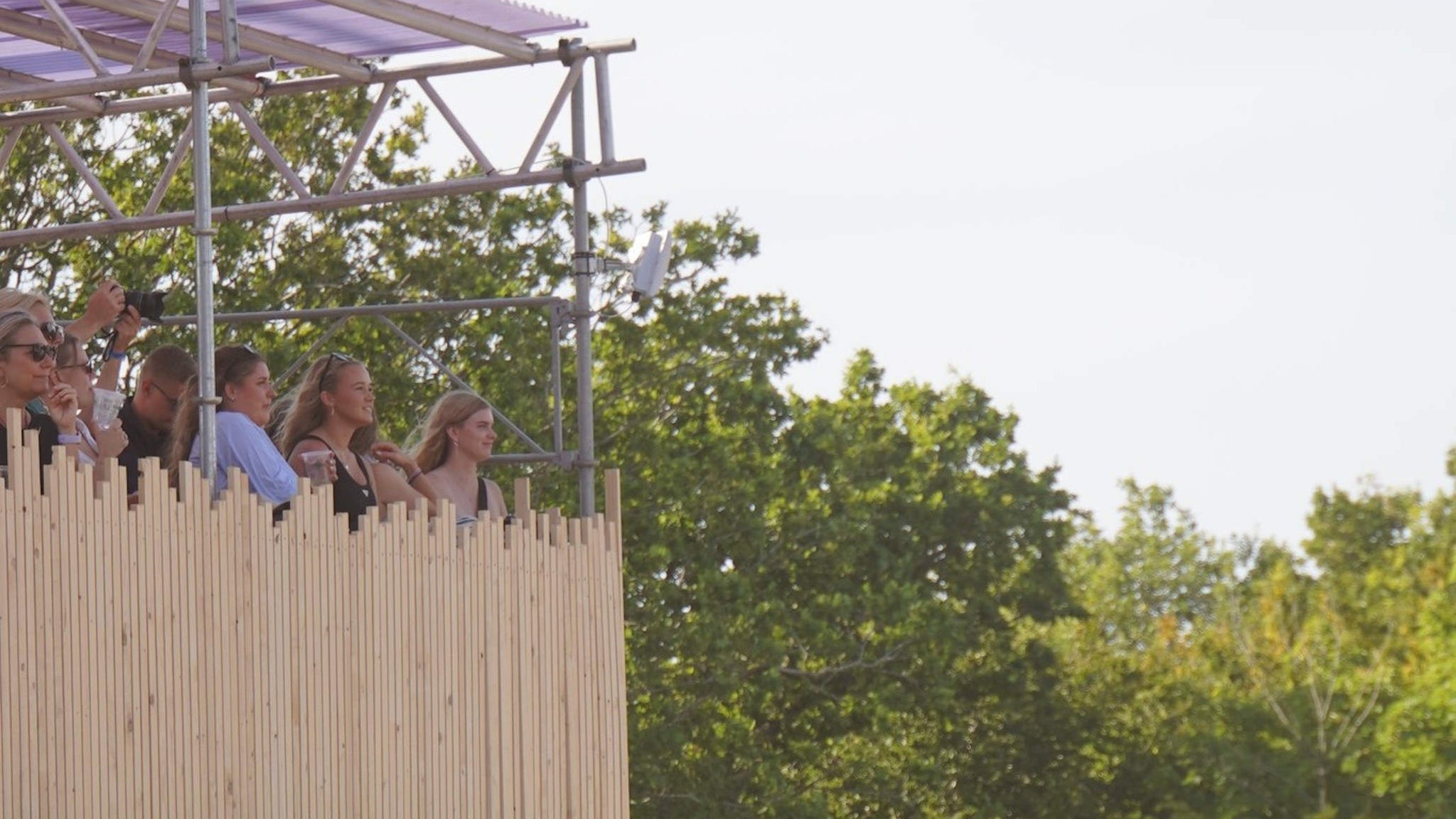 Wonderfestiwall 2026 - Blommetårnet foran Opalen
