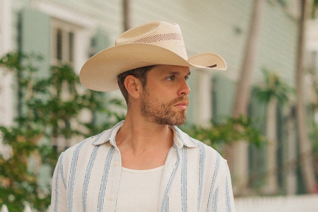 presale password for Dustin Lynch presale tickets in Henderson - NV (Sunset Station Outdoor Amphitheater)