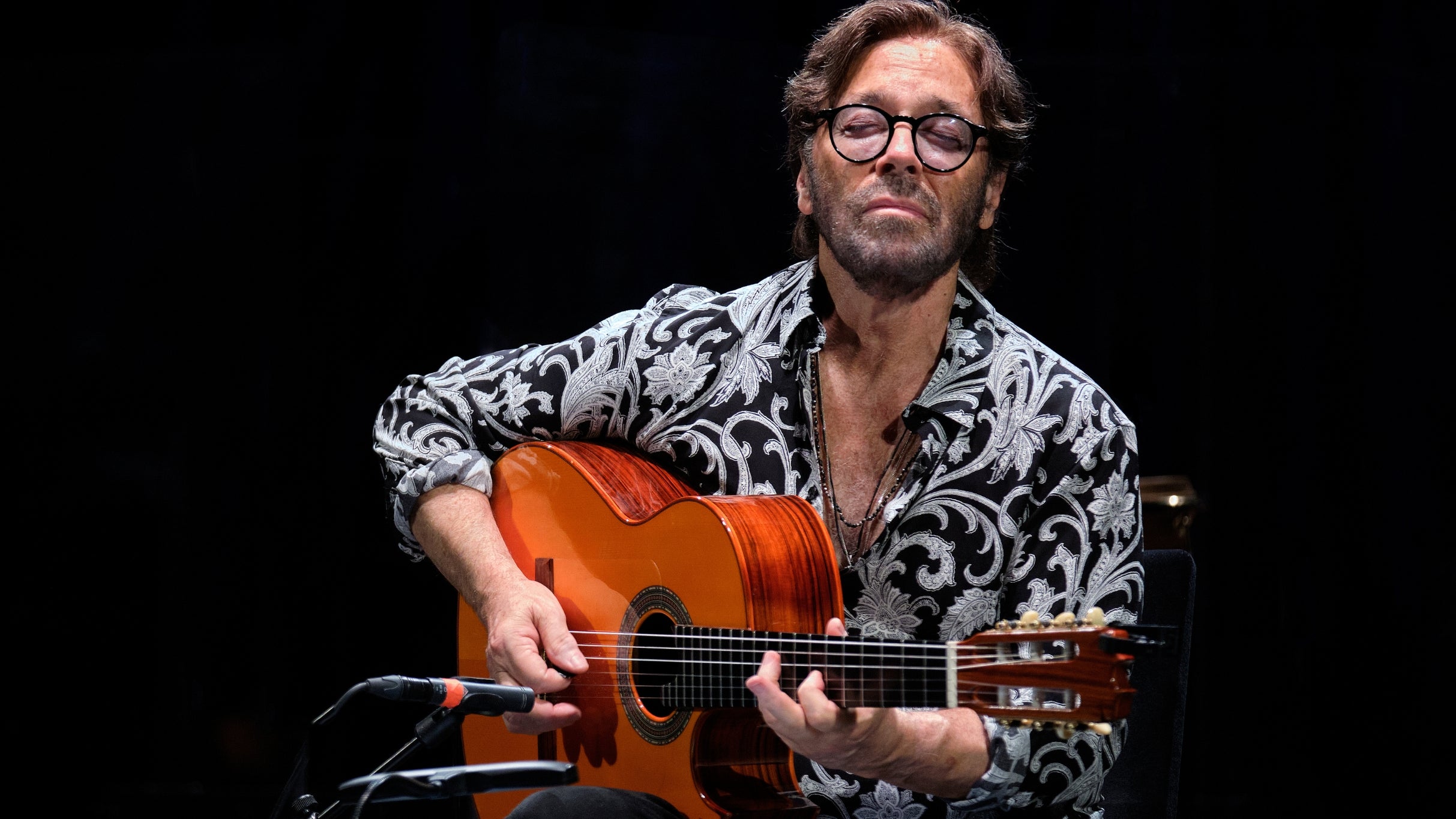 Al Di Meola: The Guitarchitect