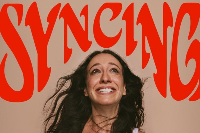 Becca Bastos is SYNCING