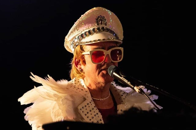 Presales to elton songs hommage &agrave; elton john: members use these when buying pre-sale tickets