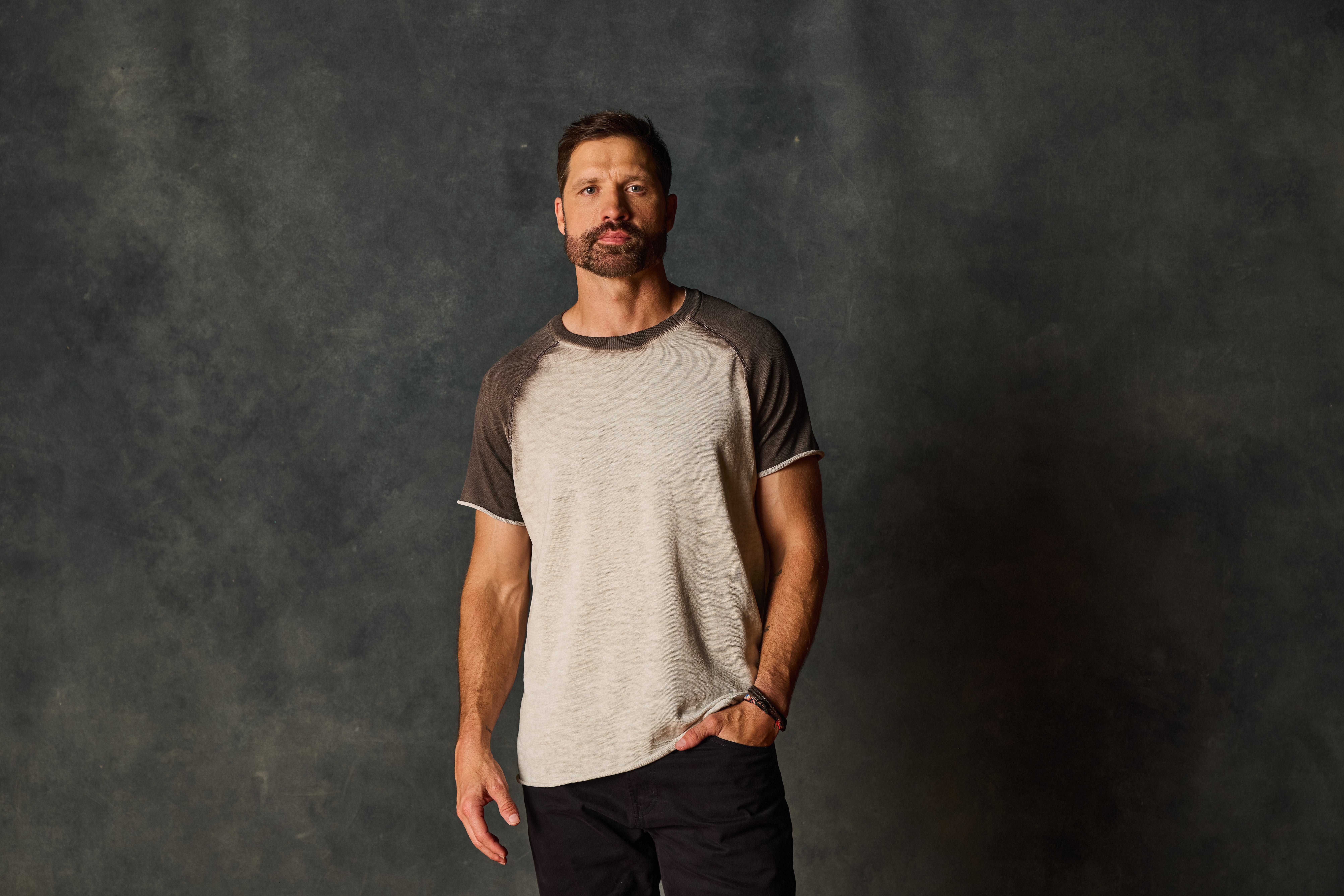 Walker Hayes: Unplugged at Packard Music Hall – Warren, OH