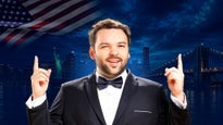 Raphael Ghanem a carne so cai no prato do vegano at Center Stage Theater
