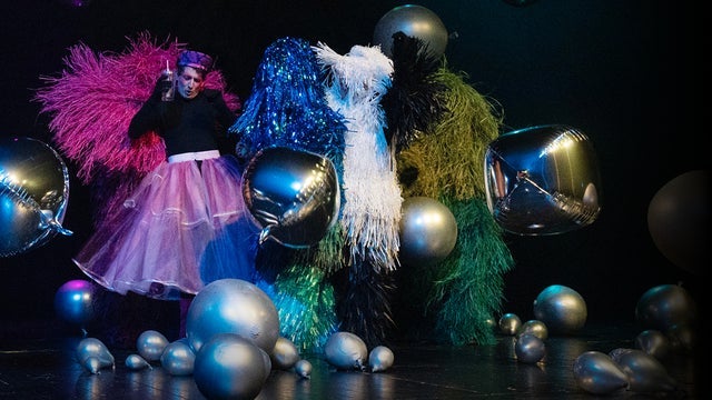 Silvester: Viel Lärm um Nichts in Theater am Leibnizplatz, Bremen 31/12/2025