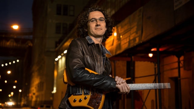 Oscar Peñas concert