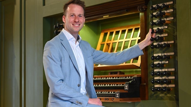 Fagert er landet! - Norwegian organ music meets the ceiling mural