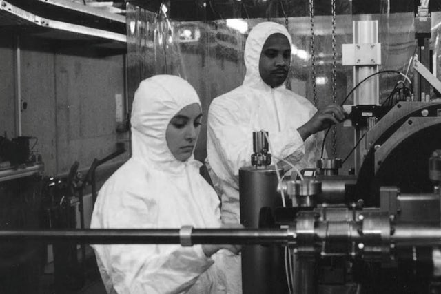 Presales to dopplereffekt + dj stingray: members use these when buying pre-sale tickets