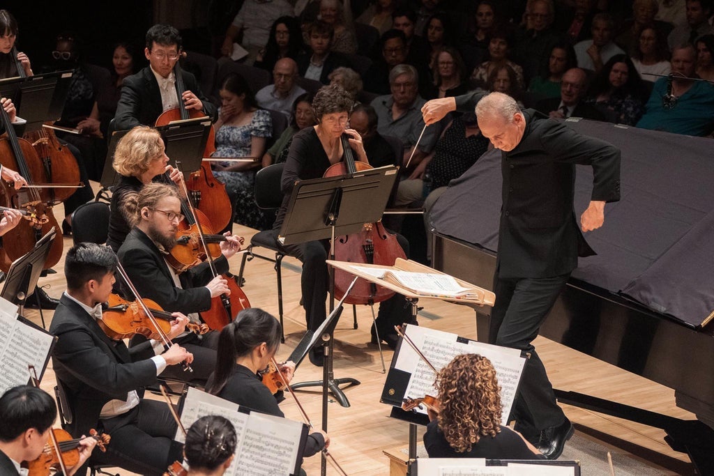 North Carolina Symphony - Rachmaninoff Symphonic Dances