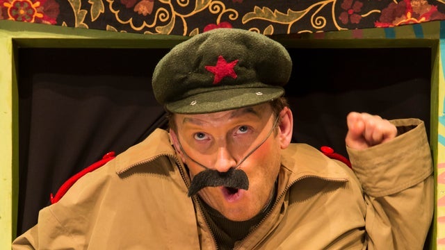 SÖNDAGSSCEN: Diktatorn med Boulevardteatern