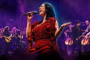 Seventh Wonder performs Fleetwood Mac Orchestrated