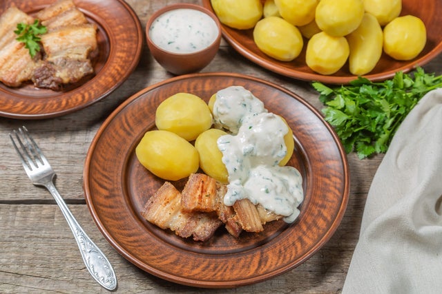 FLÆSK OG FART BUFFET 2026 - SPISNING